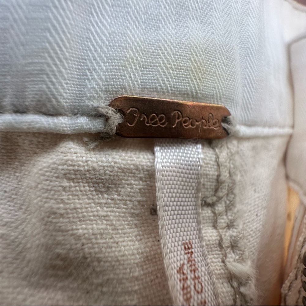 Free People Jean High-Rise Buckle Back Cream Wash Denim Wide Leg Street-Style 8 - Picture 13 of 15